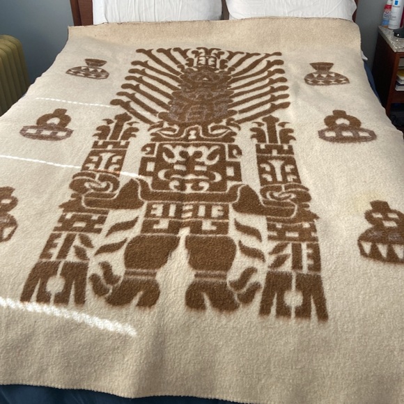 Vintage Peruvian Huancayex Alpaca tightly woven blanket - Picture 2 of 4